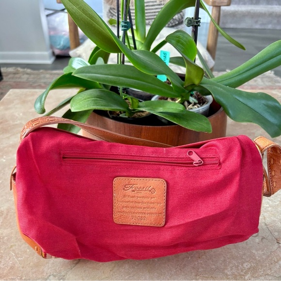 FOSSIL Multi Color Striped Shoulder Purse Baguette Bag Leather Accents and Key - Picture 10 of 11